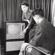 foto: De eerste televisie van Mitsubishi Electric (model 101K-17) werd in 1953 uitgebracht.